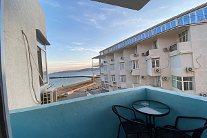 Квартиры Крым с видом на море, "Спайс-блю"-студия с видом на море - фото