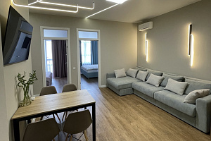 Квартиры Геленджика с бассейном, "Chernomorsky-2 Bedrooms Luxury Suite" 2х-комнатная с бассейном