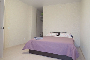 Дома Перми с сауной, 2х-комнатная Карпинского 14 с сауной - фото