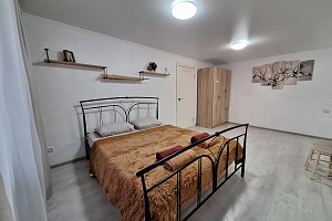 Отели Пятигорска с собственным пляжем, "White Room на Зорге 9" 2х-комнатная с собственным пляжем - фото