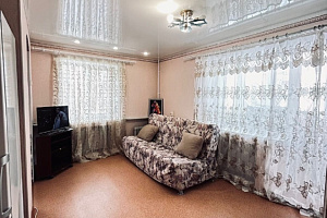 Гостиницы Южно-Сахалинска 5 звезд, "С ремонтом уютная" 1-комнатная 5 звезд