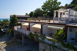 Гостевые дома Головинки с бассейном, "Лиран" с бассейном - фото