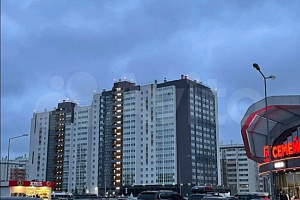 Квартиры Челябинска в центре, 2х-комнатная Краснопольский 36 в центре