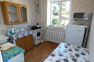 Квартиры Судака с кухней, 1-комнатная Ленина 61 с кухней - раннее бронирование