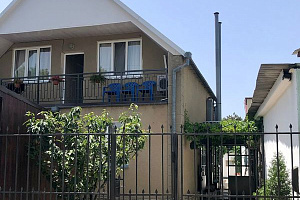 Гостевые дома Джемете с детской площадкой, "Вега" с детской площадкой - фото