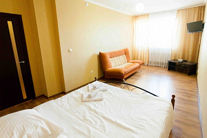 Гостиницы Тюмени рядом с аэропортом, 1-комнатная Василия Гольцова 9 у аэропорта - забронировать номер