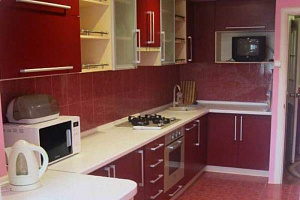 Квартиры Судака с кухней, "2х уровневая" 3х-комнатная с кухней - фото