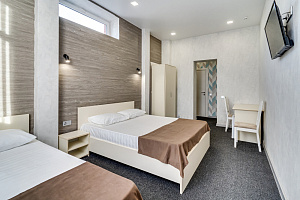 Квартиры Новочеркасска 3-комнатные, "Аурум" мини-отель 3х-комнатная - снять