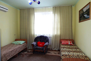 &quot;Гагарина&quot; гостевой дом в Кучугурах фото 3