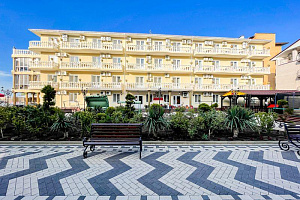 Отели Витязево с собственным пляжем, "Anzhelina Family Hotel" с собственным пляжем