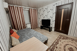 Квартиры Астрахани на набережной, 2х-комнатная Вячеслава Мейера 6 на набережной - фото