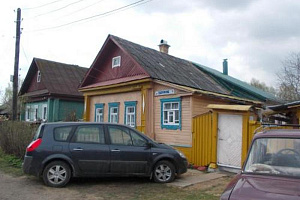 Дома Плёса в горах, "Русская изба" в горах
