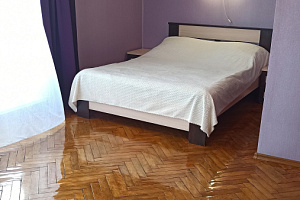 Гостиницы Великого Новгорода с сауной, 1-комнатная Черняховского 60 с сауной