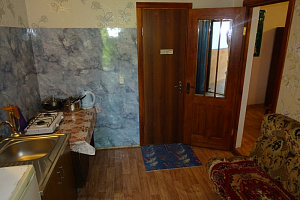 &quot;Два весла&quot; (У Надежды и Алексея) гостевой дом в с. Малореченское (Алушта) фото 2