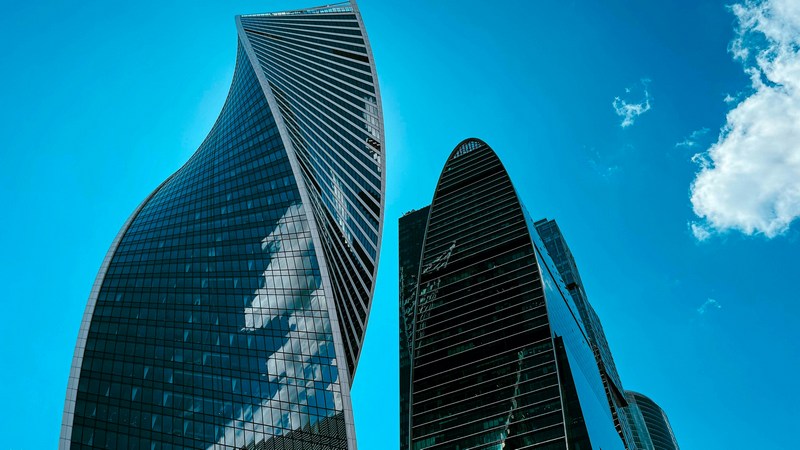 Небоскрёбы Москва-Сити — символ выгодного шопинга и культурных сокровищ Москвы 2025