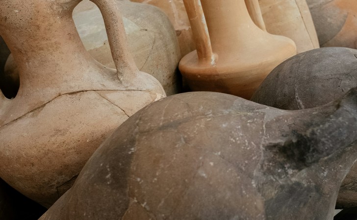 антикварные вазы в Анапе