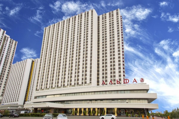 Отель Альфа в Измайлово рядом с метро и парком