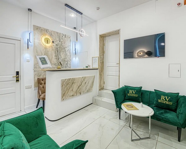 Revival Hotel