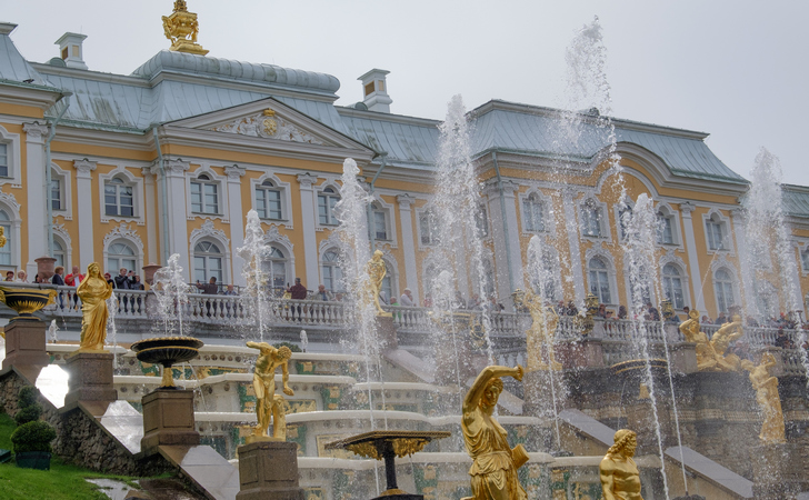 Сезон фонтанов в Петергофе
