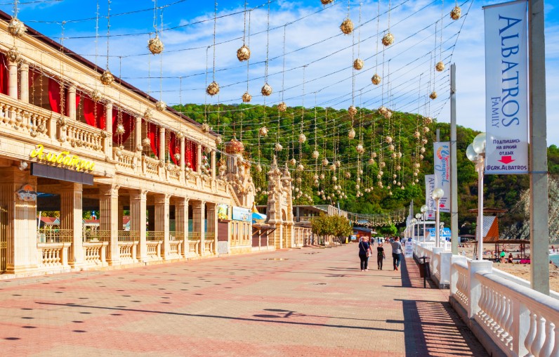 прогулка по набережной и завтрак у моря