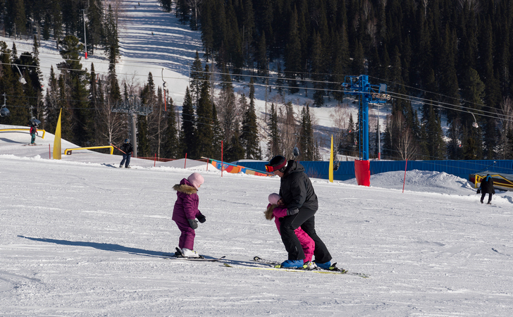 Детские лыжные школы и инструктора Шерегеша