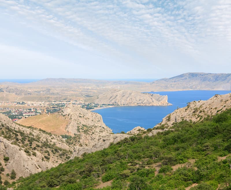 Летнее побережье в Крыму