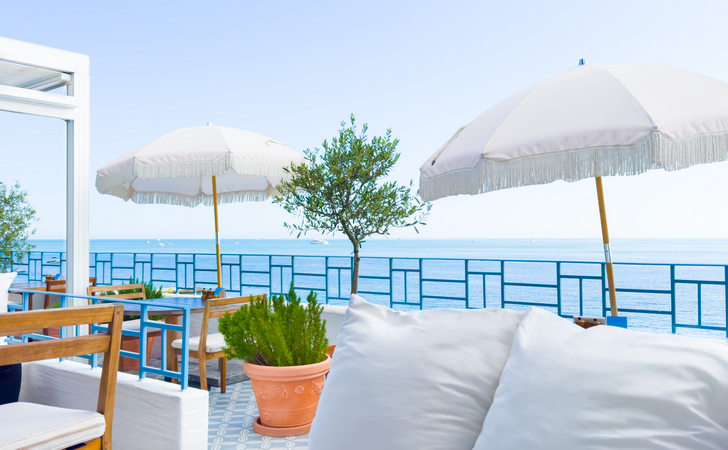 Ресторан с видом на море в Сочи