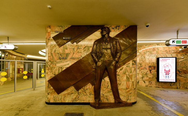 Станция Маяковская в Санкт-Петербурге