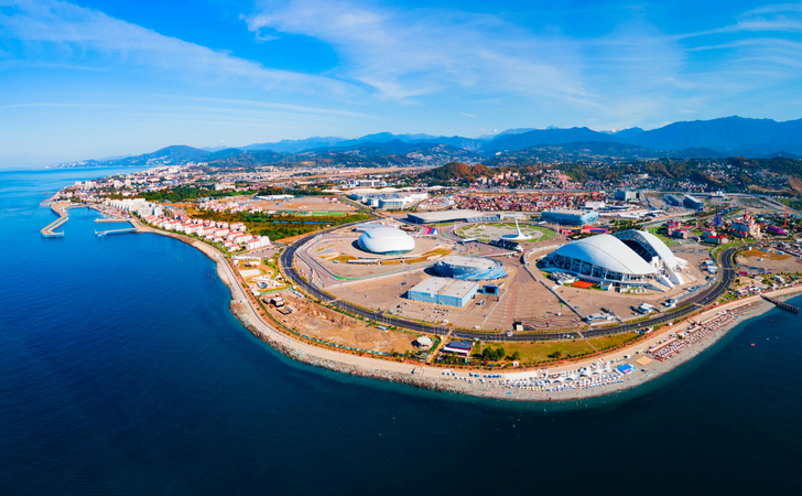 Панорамный вид с воздуха на Олимпийский парк в Сочи