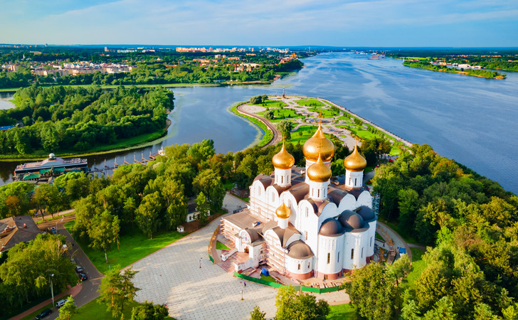 Вид на собор в Ярославле