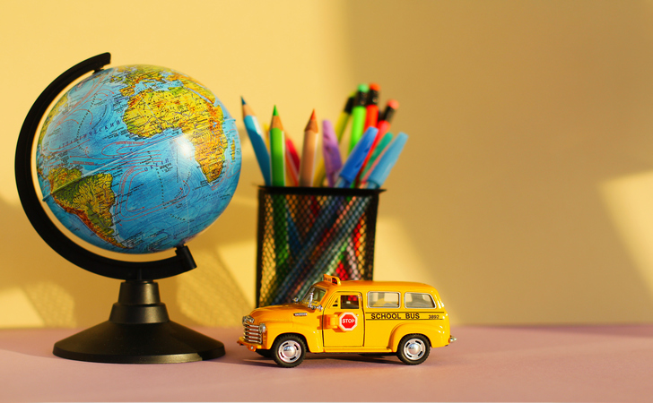 Привезти в подарок детям