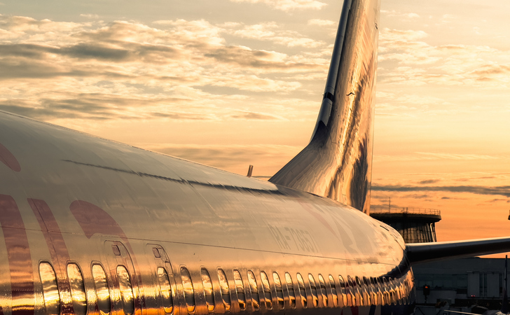 Самолет в Санкт-Петербурге