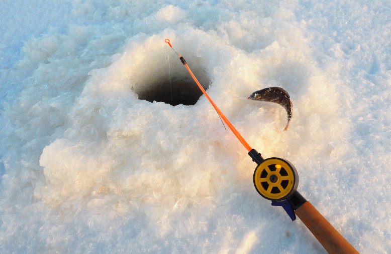 Рыбалка на Барановском озере зимой