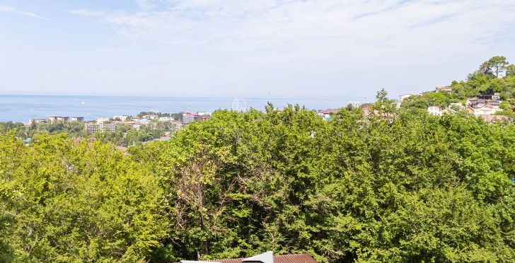 Лазаревское в сентябре