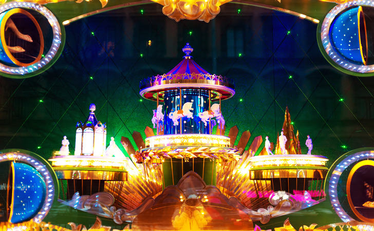 Новогодние украшение Санкт-Петербурга