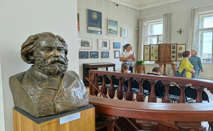 Бюст Архипа Куинджи