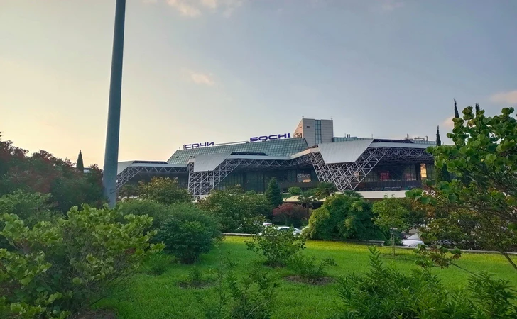 Международный аэропорт Сочи (Адлер)