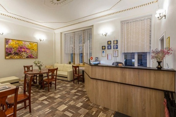 Alexander Hotel