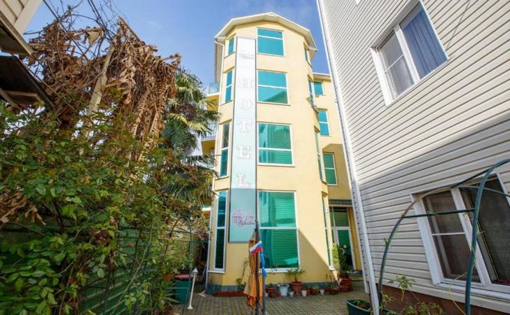 Отель «Релакс-Клуб» в Адлере