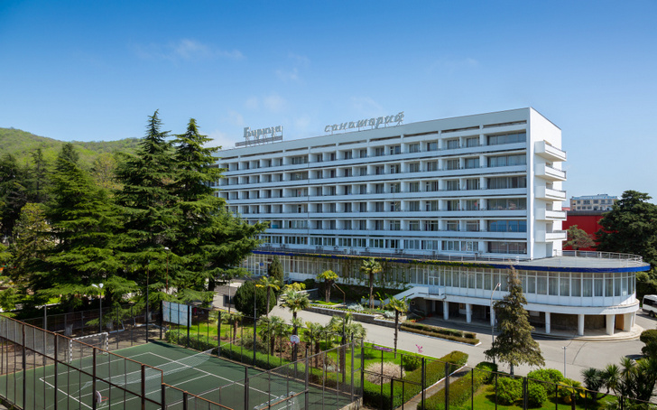 Санаторий «Бирюза» в Лазаревском