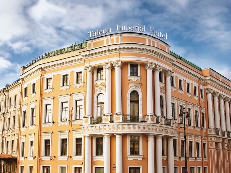 Талион Империал Отель: жизнь во дворце XVIII века