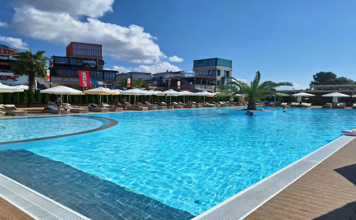  Бассейн «VinoGradPool»