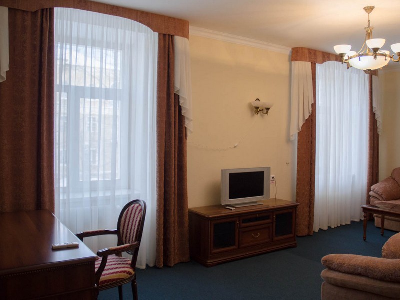 "Турья" гостиничный комплекс в Краснотурьинске - фото 2