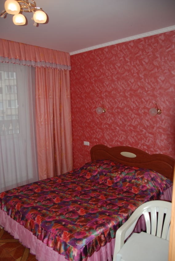3х-комнатная квартира Октябрьская 61А в Алуште - фото 3