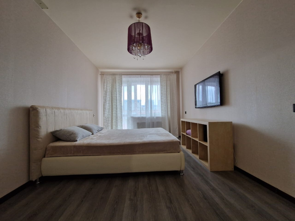 "На Карском 1" 1-комнатная квартира в Томске - фото 1
