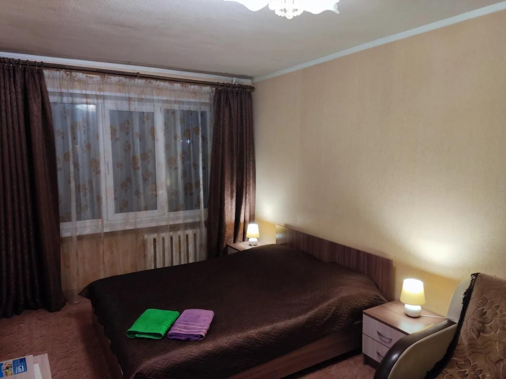 1-комнатная квартира Челюскинцев 21А в Мурманске - фото 1
