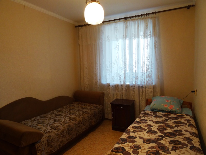 3х-комнатная квартира Старшинова 21 в Феодосии - фото 12