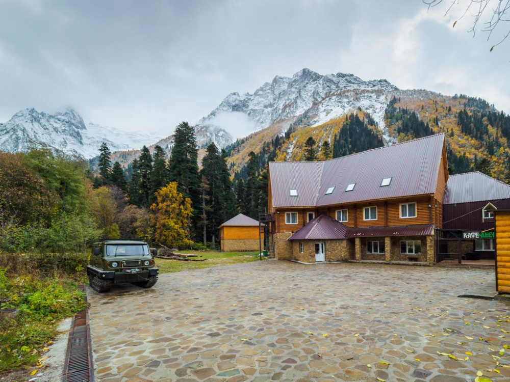 "Суфуруджу Лесной" гостиница в Домбае - фото 2