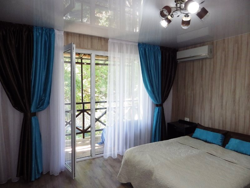 "Усадьба Инжир" гостевой дом в Гурзуфе - фото 1