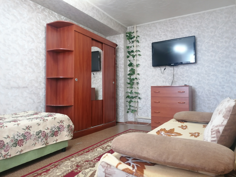 "Эконом" 2х-комнатная квартира в Тынде - фото 5